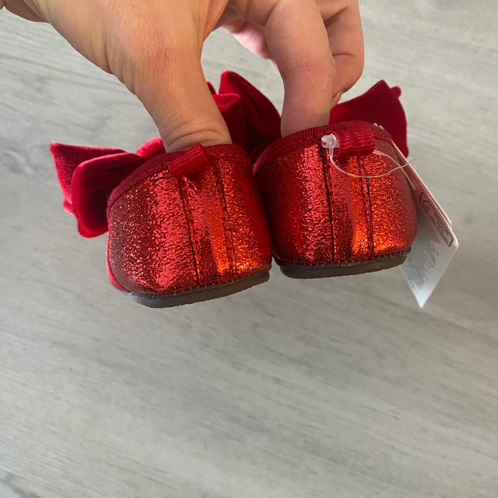 H&M Kids Sparkly Red Shoes with Velvet Bow - Picture 5 of 6